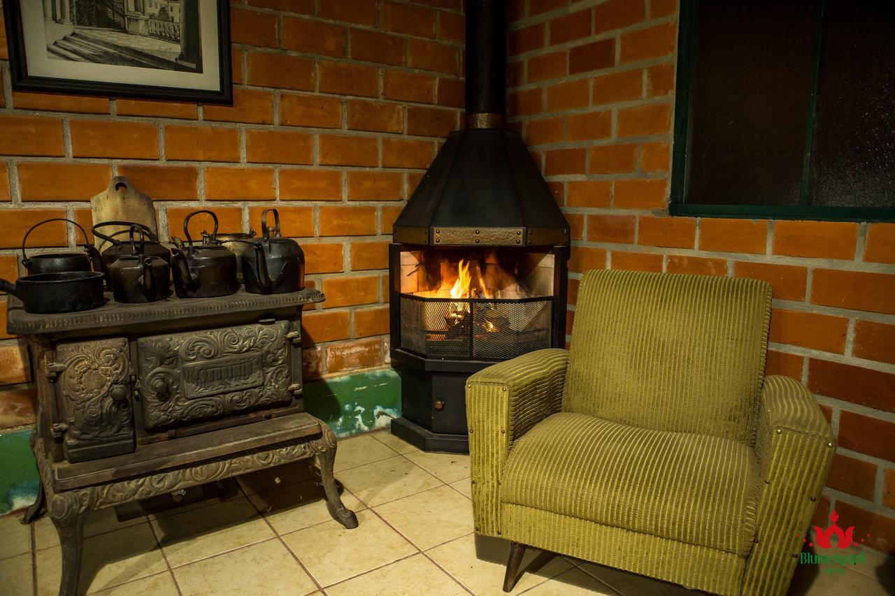 Hotel Blumenpark Rio Negro  Екстериор снимка